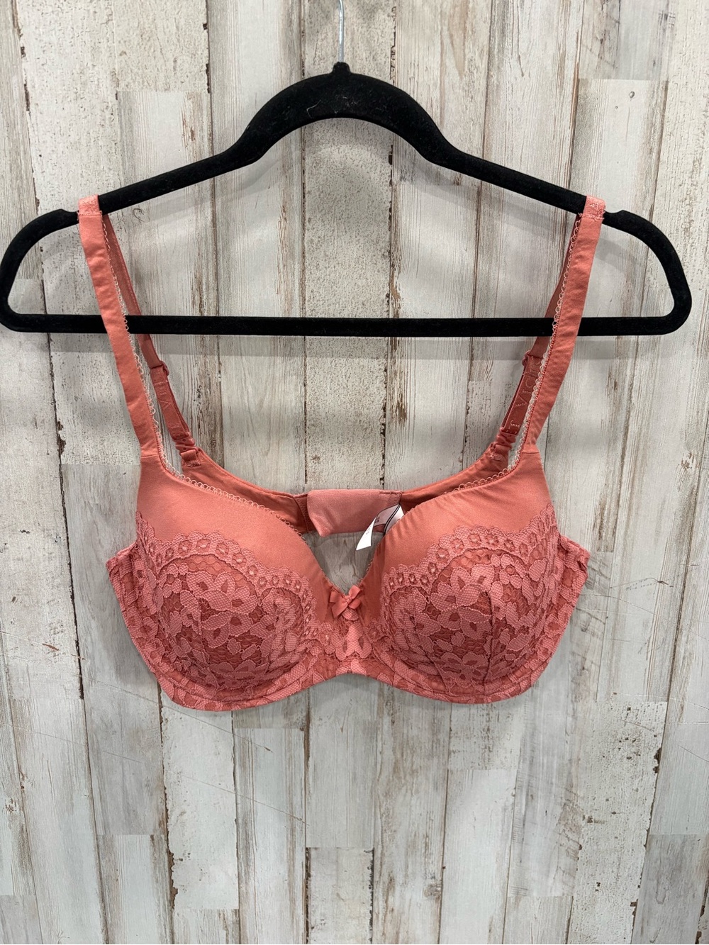 Victoria’s Secret Body by Victoria Lined Demi Bra 34DD Pink Lace Underwire